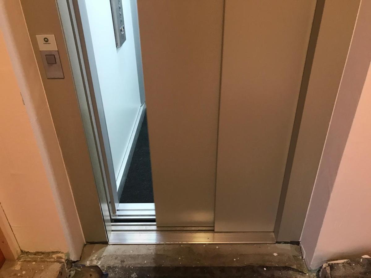 Hotel Berlin ชเวทซิงเงน ภายนอก รูปภาพ