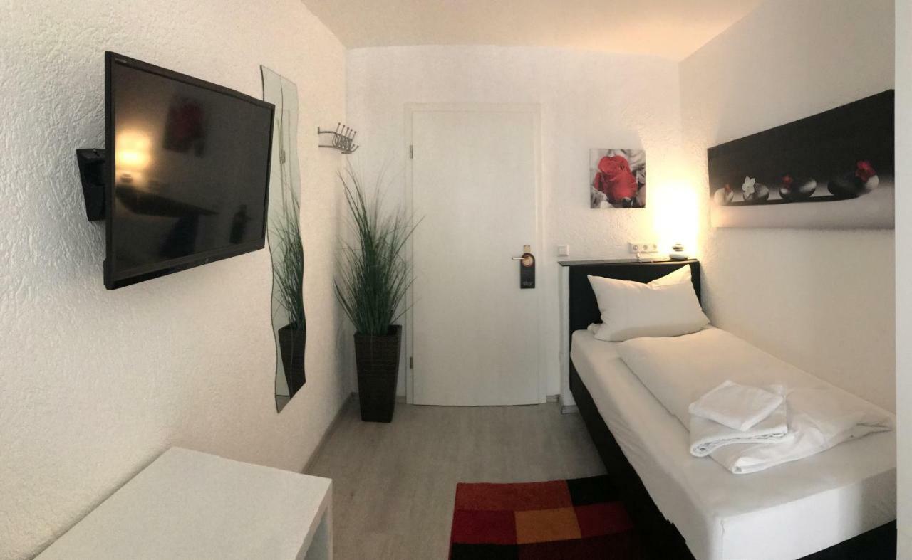Hotel Berlin ชเวทซิงเงน ภายนอก รูปภาพ
